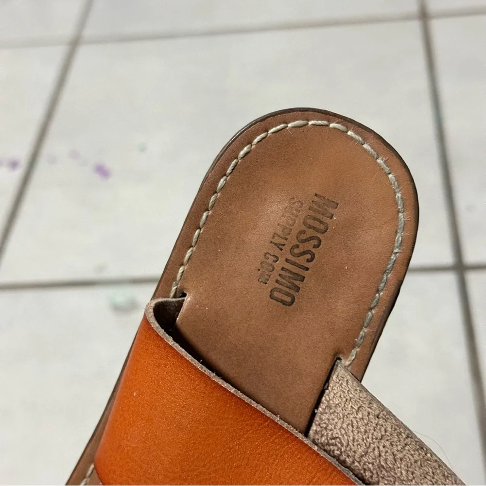 Mossimo Supply Co Women T-Strap‎ Brown Leather Sandals size 6